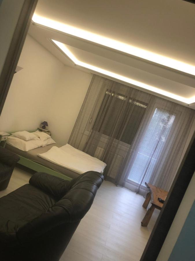 Bezso Apartman Hajduszoboszlo Luaran gambar